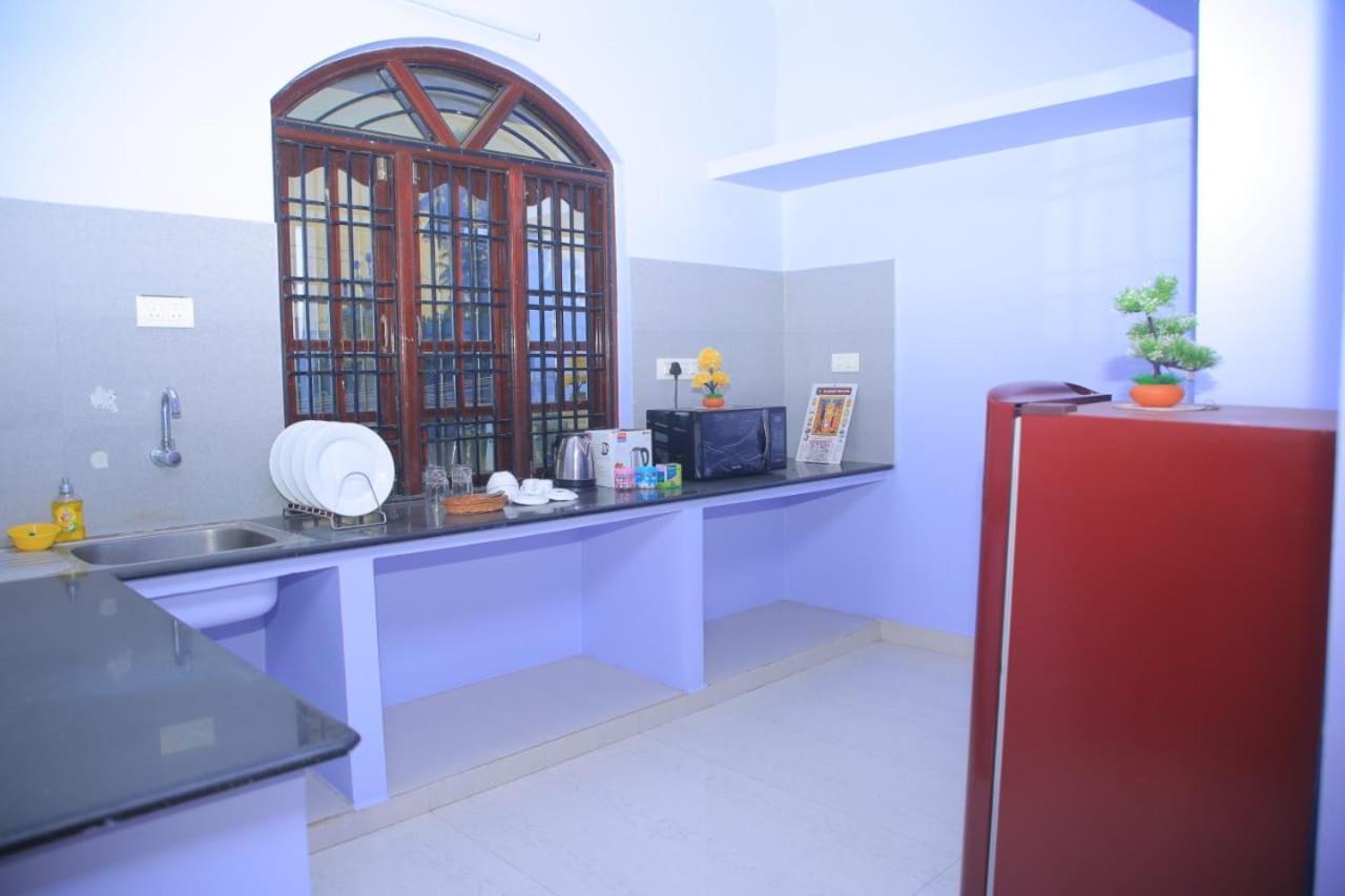 Mp Villa - Lovely Furnished Appartment Пондичери Екстериор снимка