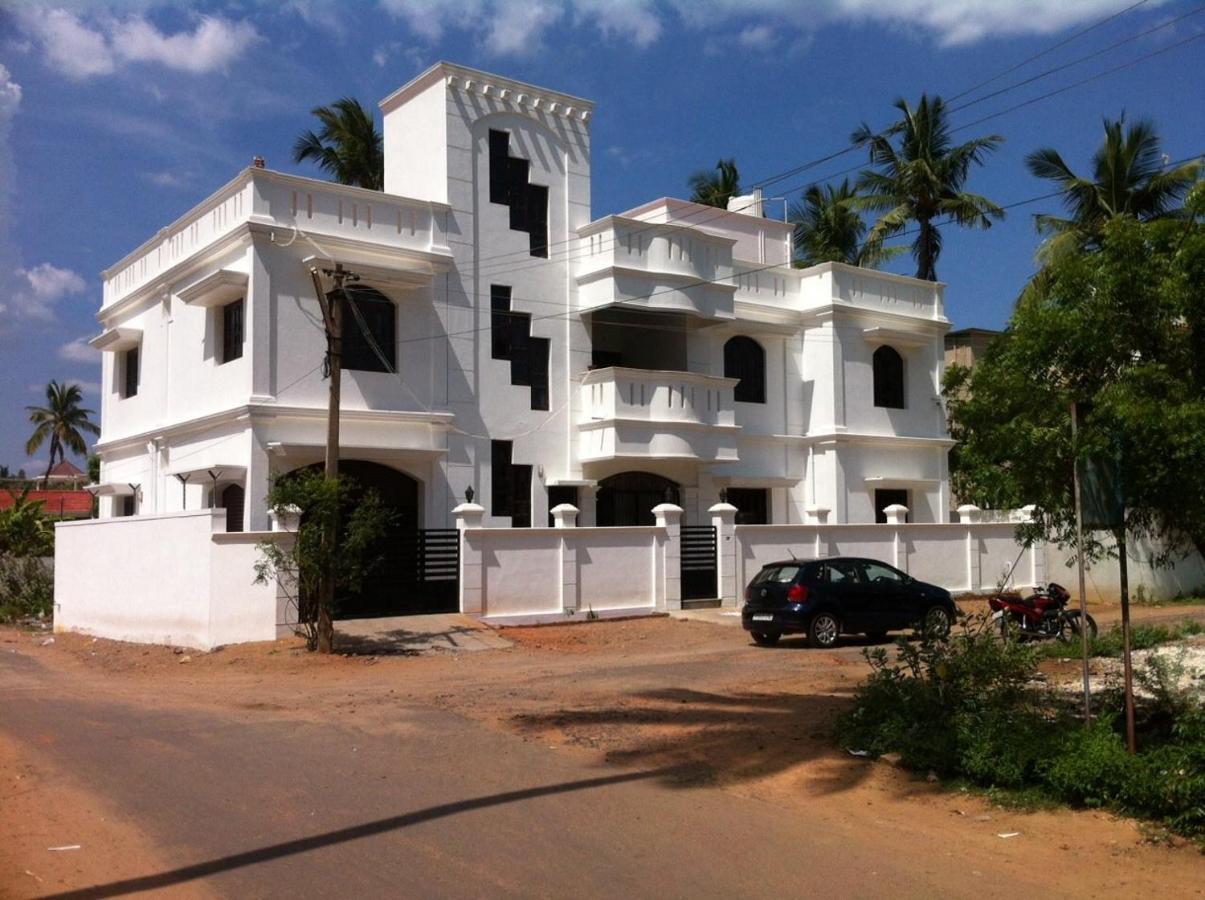 Mp Villa - Lovely Furnished Appartment Пондичери Екстериор снимка